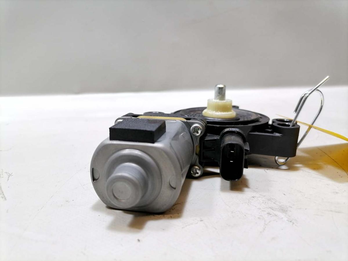 Hyundai I30 GD original Fensterhebermotor hinten rechts Bj.2013